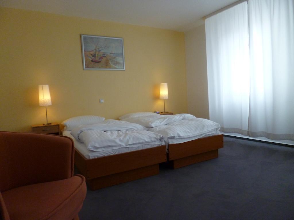 Hotel Restaurant Marbella Minden  Bilik gambar