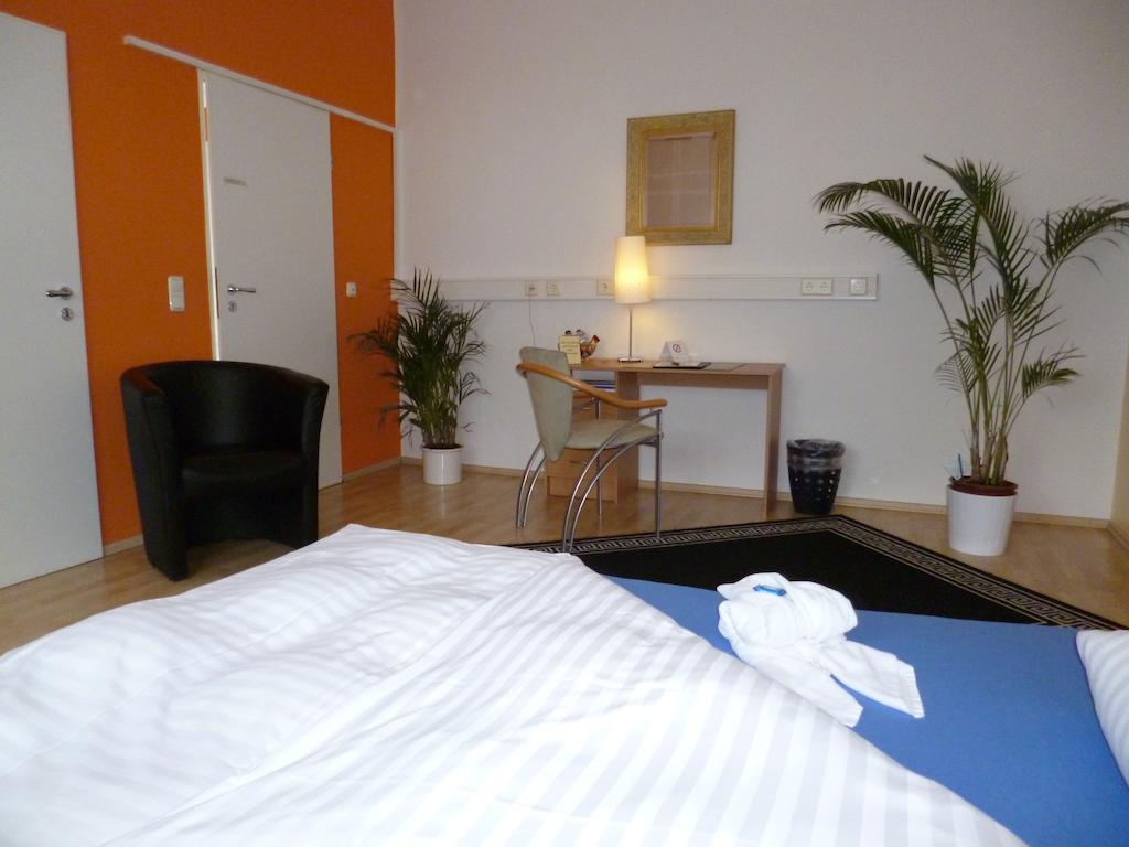 Hotel Restaurant Marbella Minden  Bilik gambar